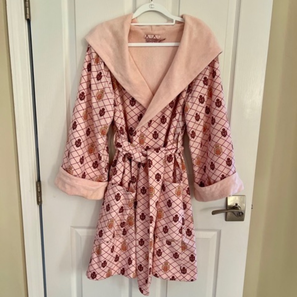 π Juicy Couture Spa Robe π - Picture 2 of 15